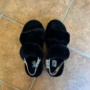 Ugg fluffy slides